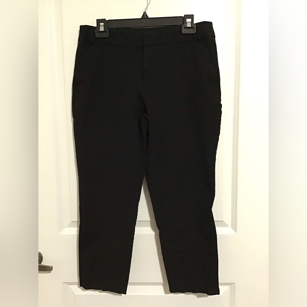 Time And Tru Black Capris Size 12